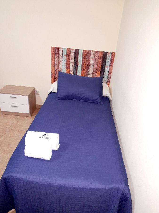 Hostal Dona Maria Valdemoro Luaran gambar